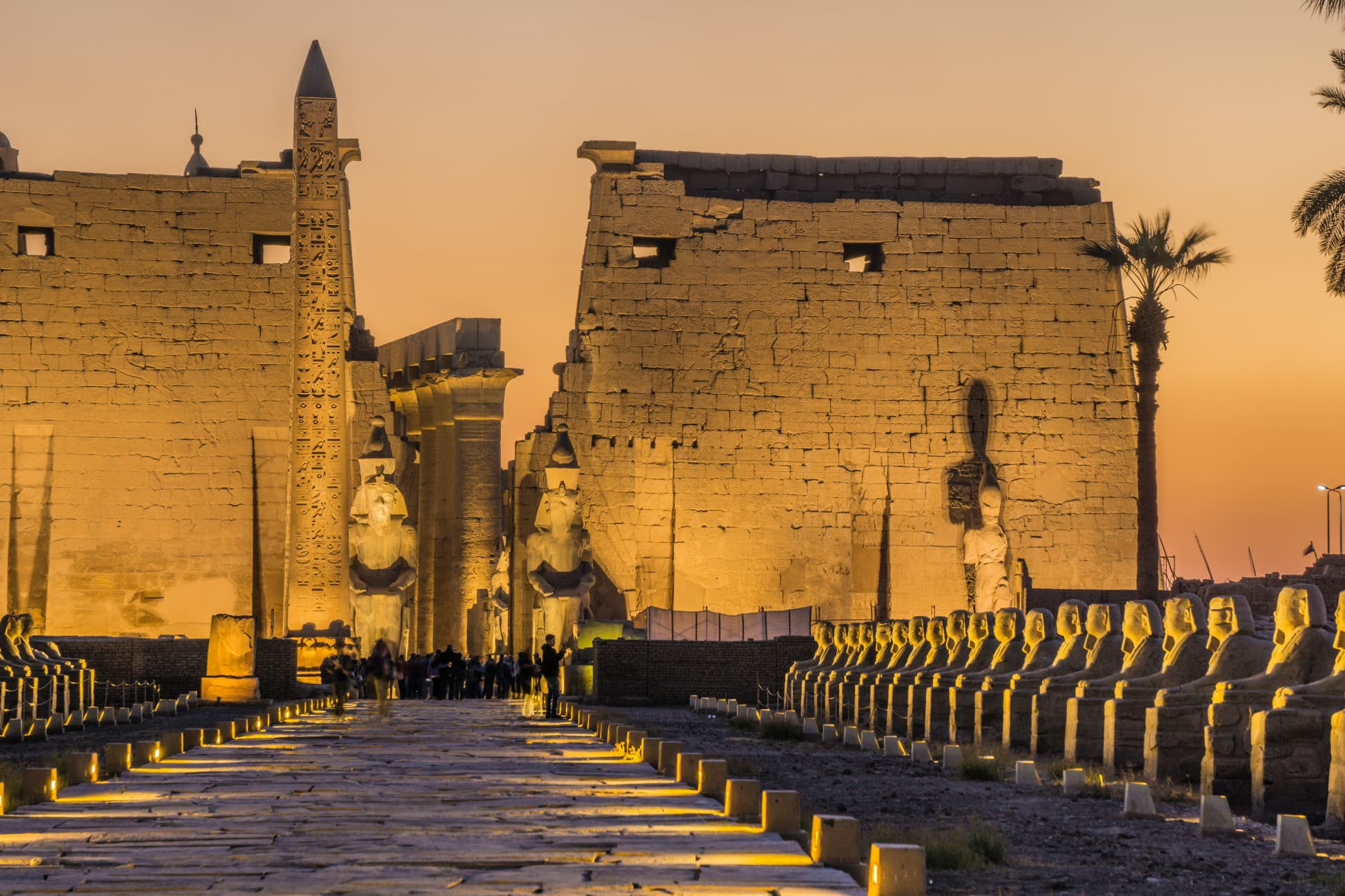 19e21d328924e00b3d35b92fc9f380ac-luxor-temple